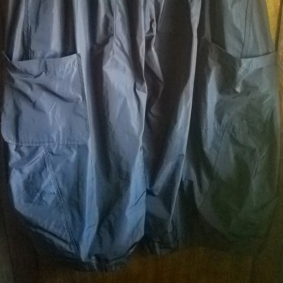 Barrel Leg Cargo Pants... - Picture 4 of 8